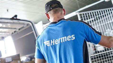 who owns hermes delivery.